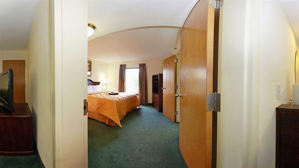 Comfort Inn Chester - Richmond South Bagian luar foto